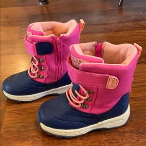 Carter’s snow boots